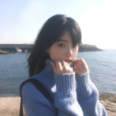 上载新生第一季海报