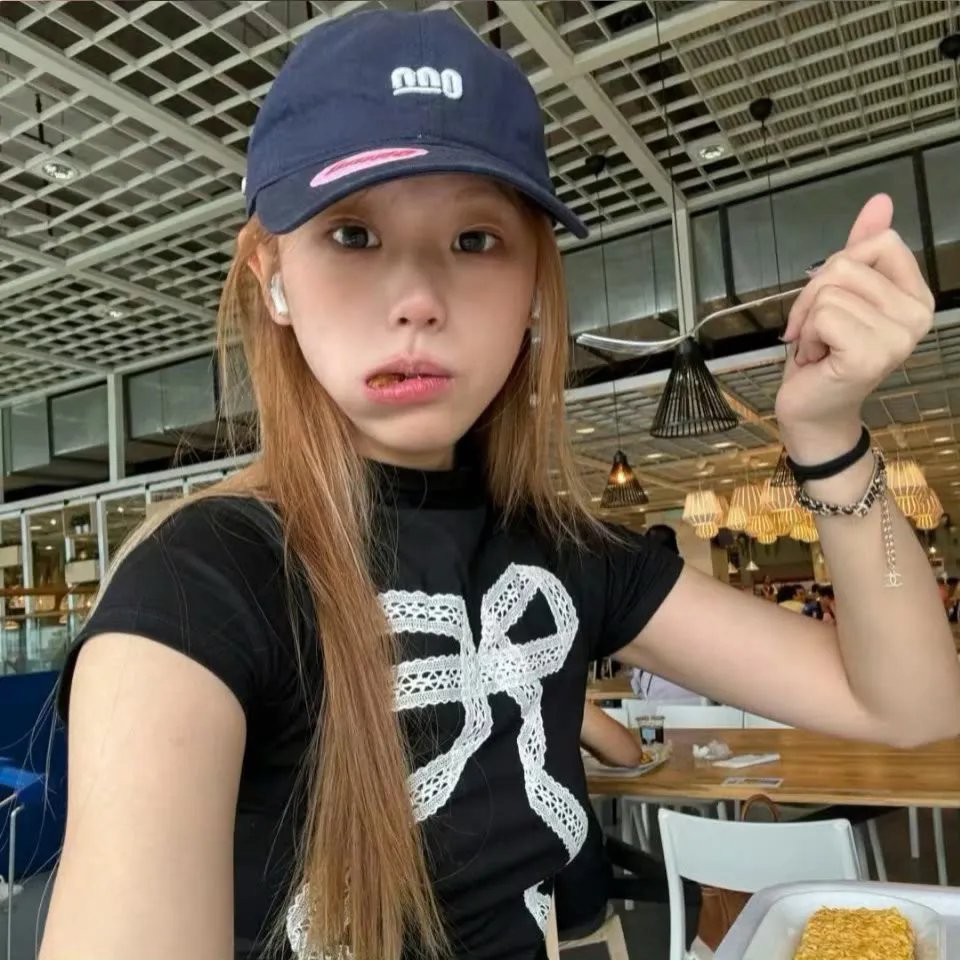 超级骗子海报